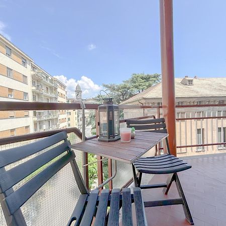 Free Parking - Elegante Casa Con Wifi -Smarttv Apartman Savona Kültér fotó