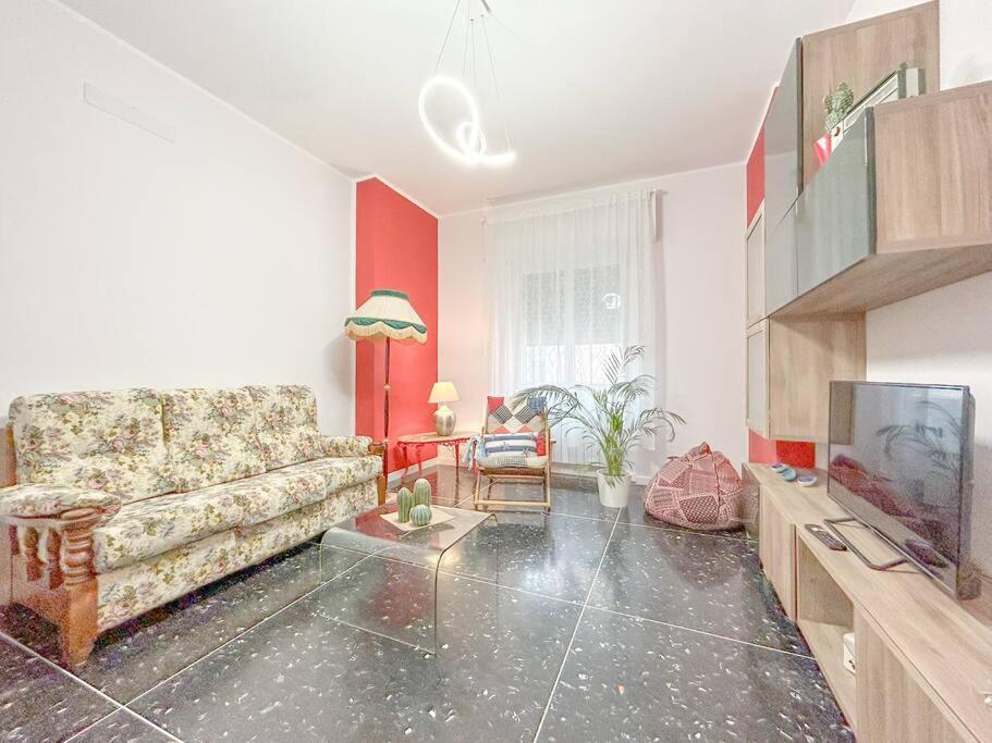 Free Parking - Elegante Casa Con Wifi -Smarttv Apartman Savona Kültér fotó